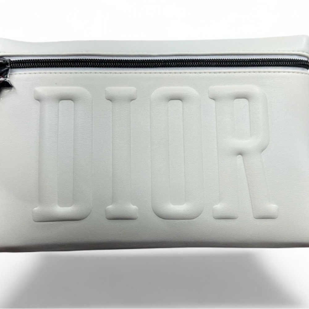 Dior White Embossed Logo Toiletry Pouch - Picture 4 of 4